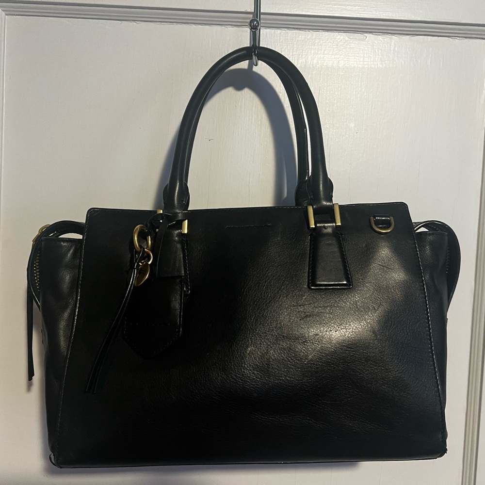 Cole Hahn Elegant Black Leather Handbag